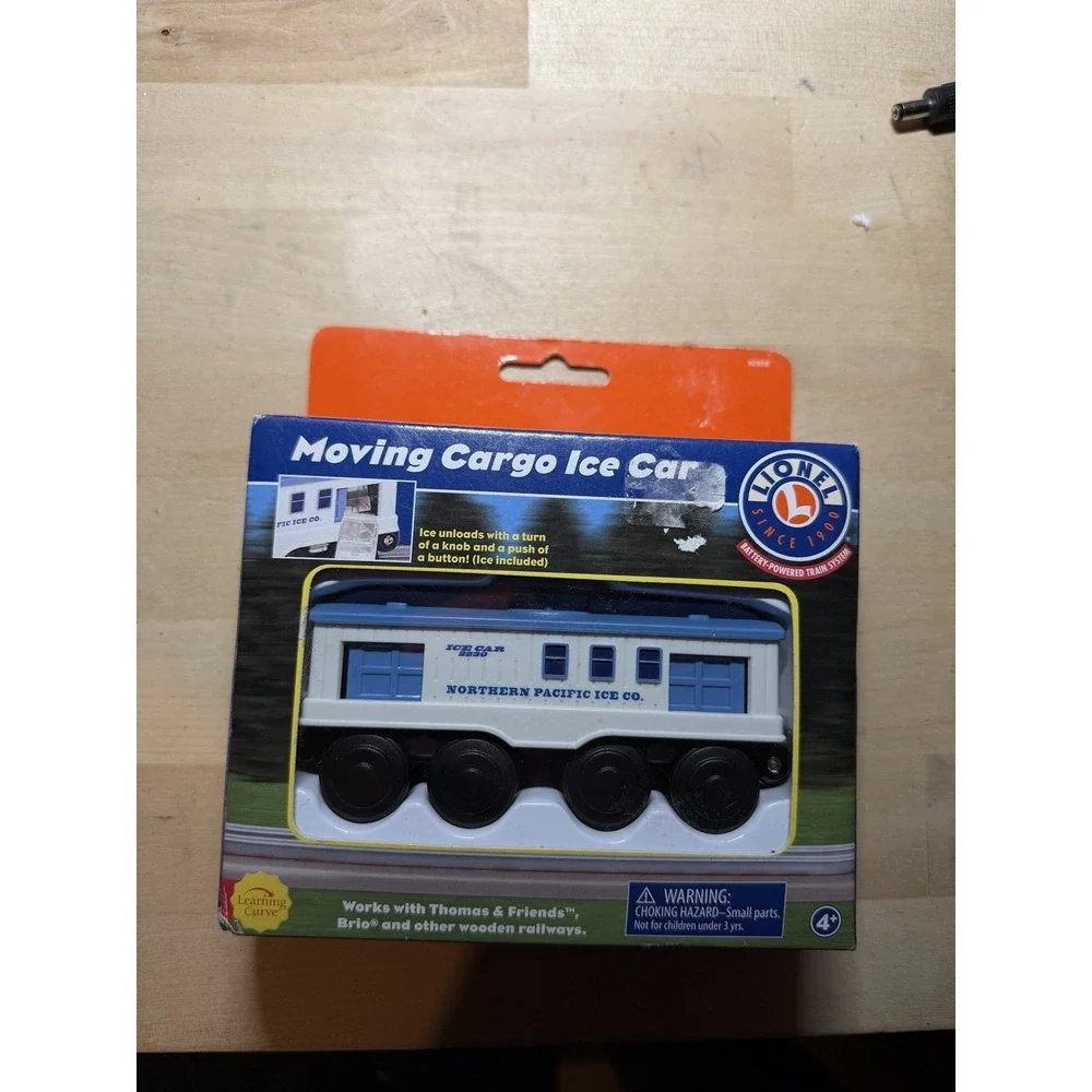Lionel Moving Cargo Ice Car Northern Pacific 250 – New in Box‎